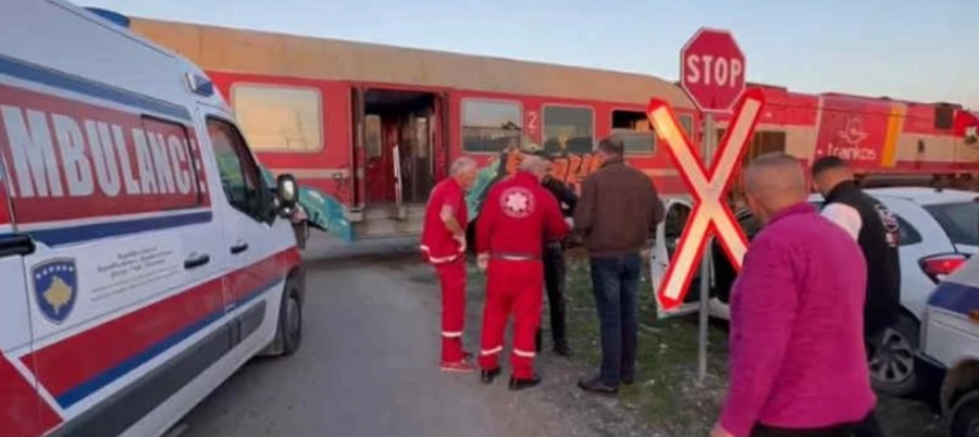 Aksident mes trenit dhe veturës në Prishtinë, një i lënduar