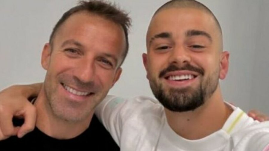 Zhegrova publikon fotografi me legjendën italiane Alessandro Del Piero