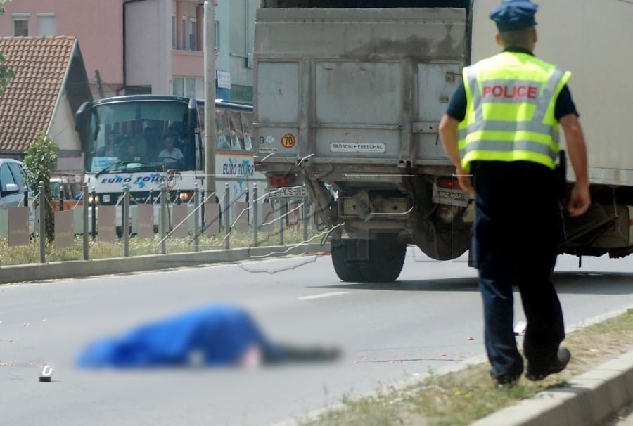 Policia jep detaje për 40-vjeçaren në Prizren, që u godit për vdekje nga vetura