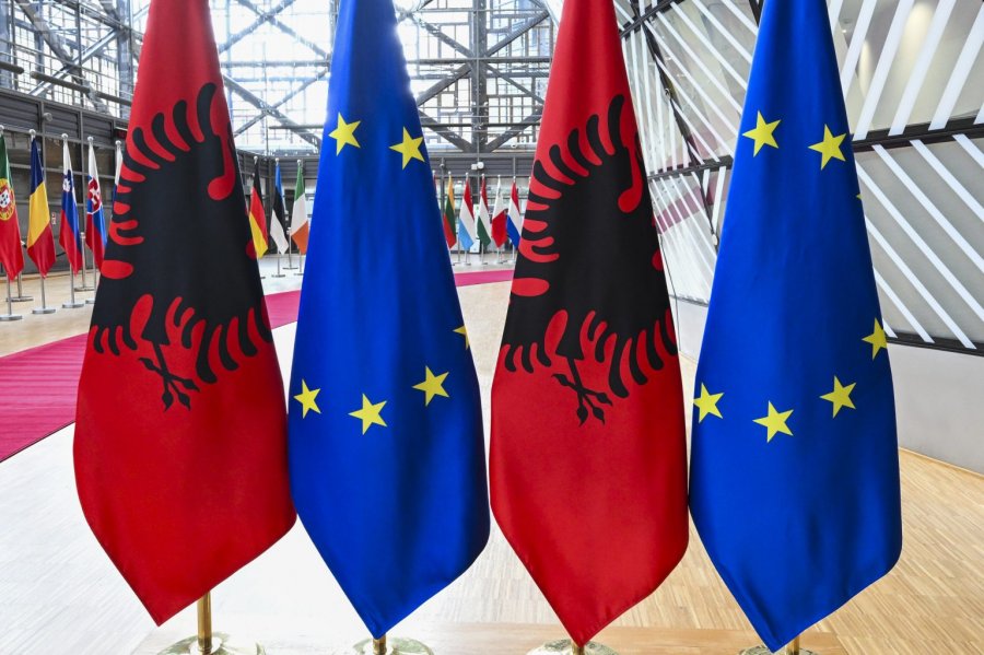 Shqipëria drejt hapjes së plotë të kapitujve të BE-së, më 16 shtator konferenca e gjashtë ndërqeveritare