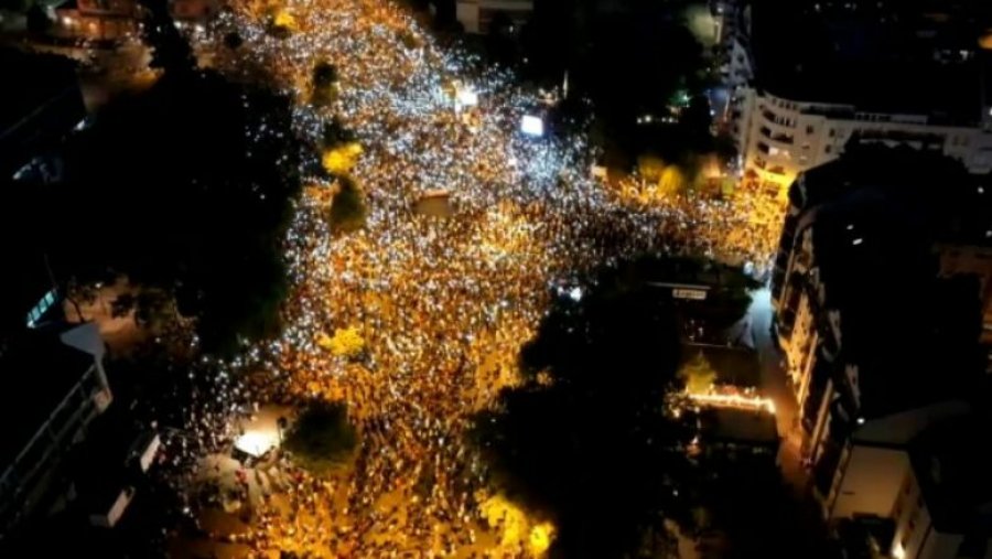 Sërish protesta në Serbi kundër Vuçiqit