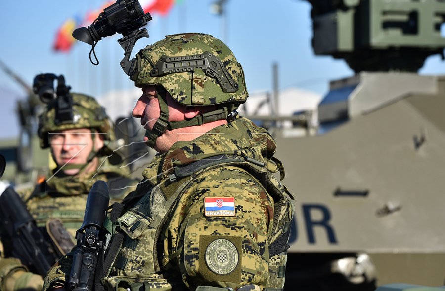 Mbi 150 ushtarë kroatë do t i bashkohen KFOR it në Kosovë