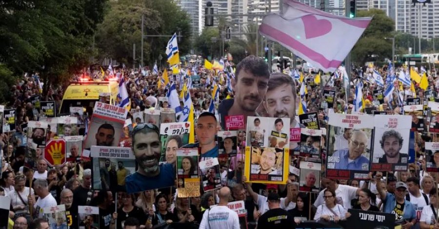 Lufta në Gaza: 700 ditë pengje të Hamasit, të afërmit nuk humbasin shpresën