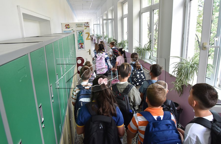 Përparim Rama: Sot fëmijët i kanë dollapët personalë – kujdes, respekt e lehtësi për çdo ditë shkollore