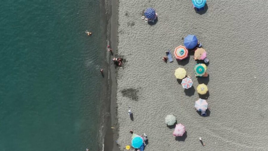 “E shtyva disa herë, por nuk u ndal!”, zbardhet dëshmia e turistes italiane që u përdhunua në Durrës