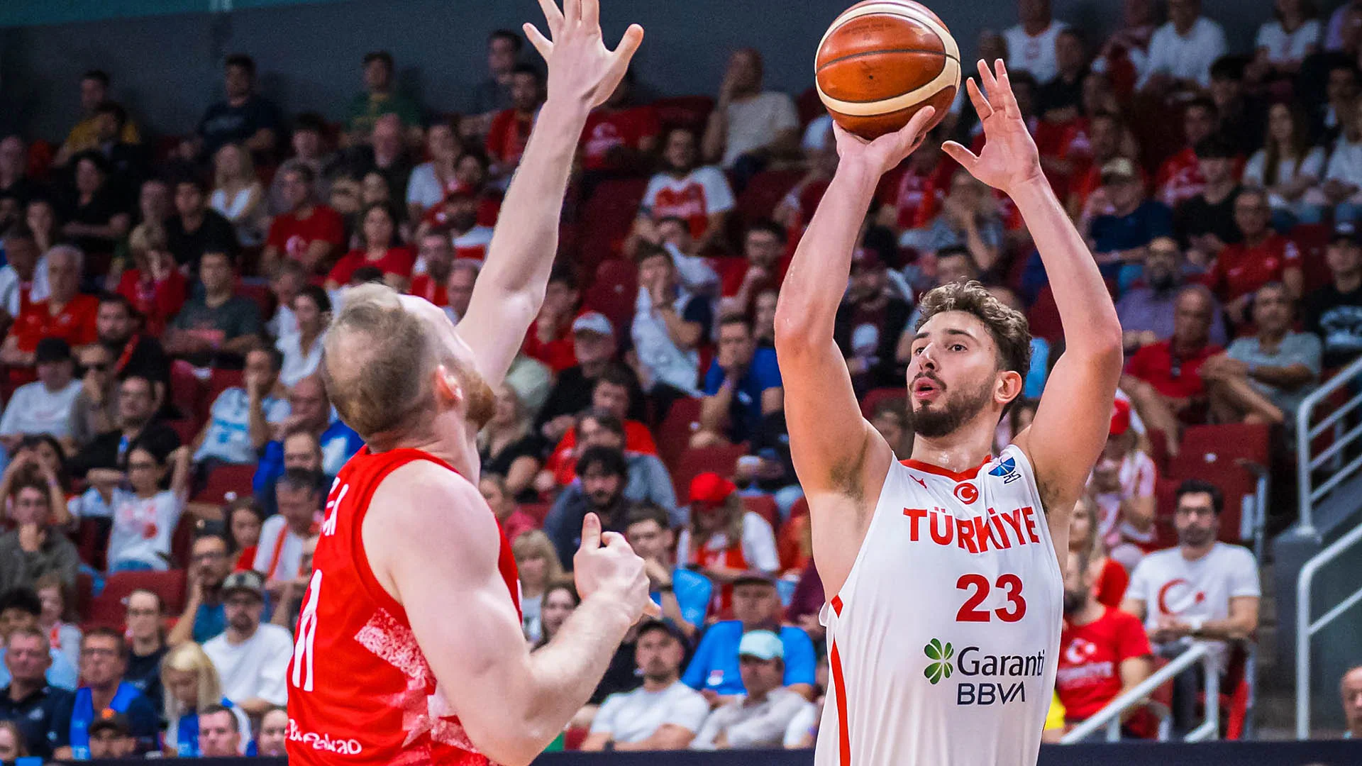 Turqia dhe Erxhani në gjysmëfinale të Eurobasketit