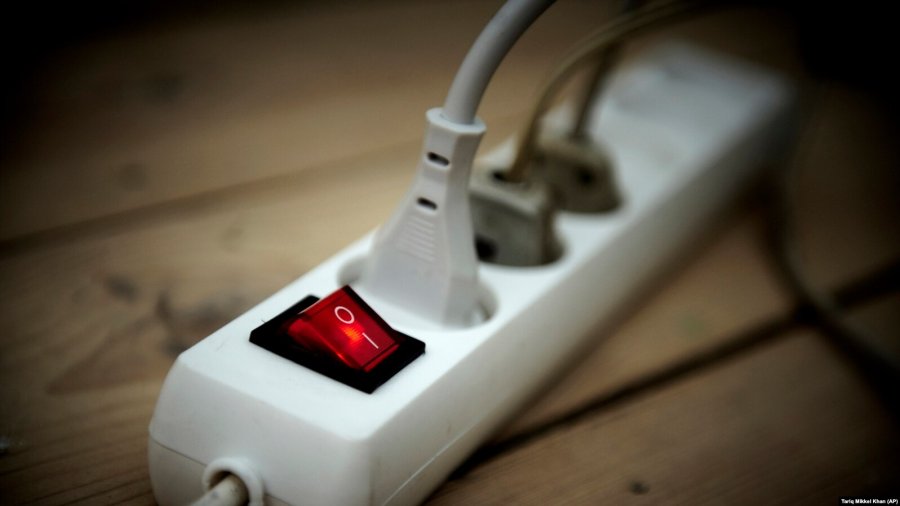 Energjia fantazmë, ja si harxhohet rryma pa u vërejtur