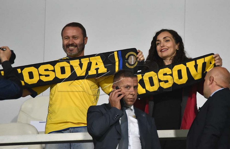 Pas fitores ndaj Suedisë, Osmani: Me Kosovën përgjithmonë