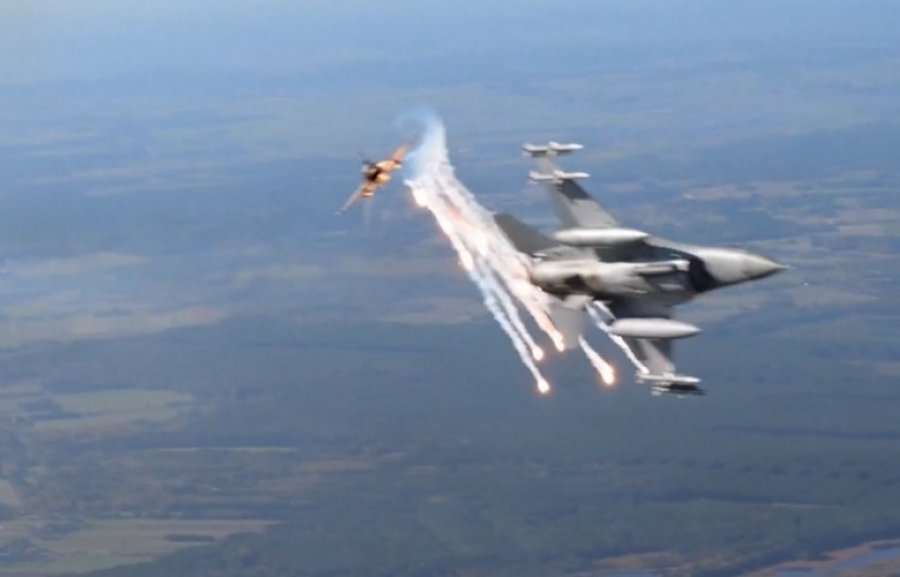 SHBA: Dronët rusë mbi hapësirën ajrore të Polonisë, akt lufte
