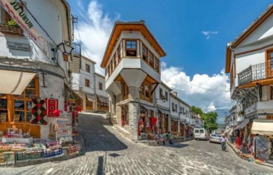 Rritet numri i turistëve që vizitojnë Gjirokastrën