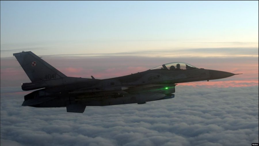 Polonia thotë se ka rrëzuar dronë rusë që shkelën hapësirën e saj ajrore