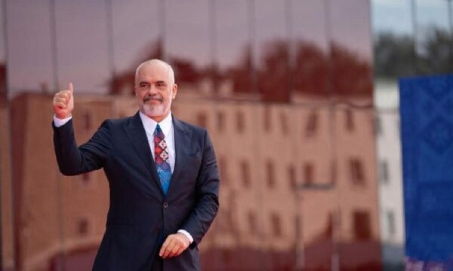 Diella, ministrja e parë digjitale në qeverinë shqiptare