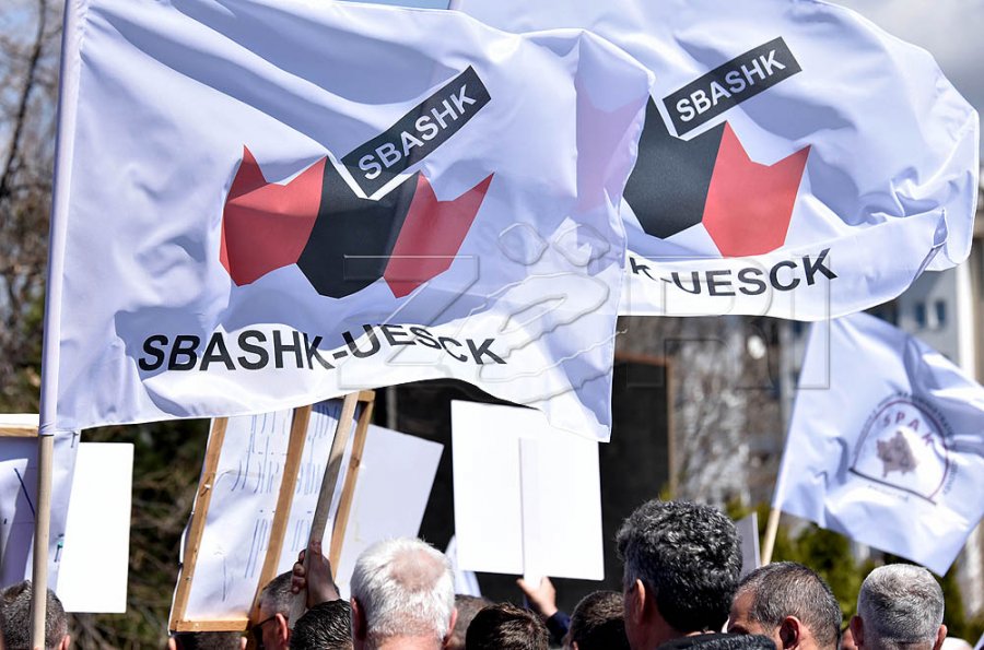Sindikata e Arsimit paralajmëron Qeverinë: Rritje pagash ose veprime sindikale, nuk përjashtohet greva