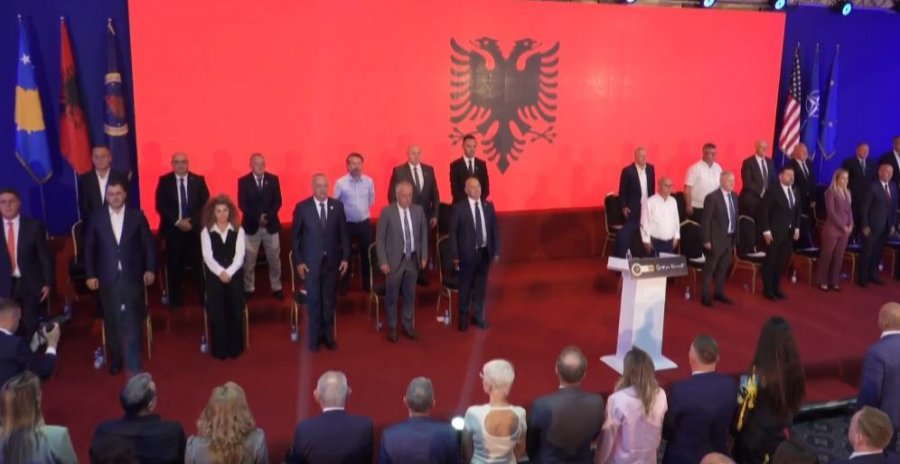 AAK-ja nis zyrtarisht fushatën për zgjedhjet e 12 tetorit