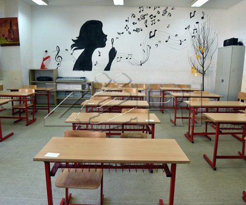 Pos vërshimeve, edhe mungesa e ngrohjes dhe rrymës sfidoi nisjen e mësimit