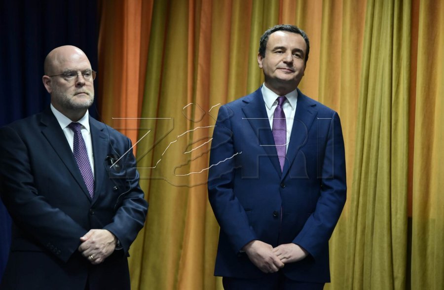 Hovenier: Deklaratat e Kurtit kundër Gjykatës Kushtetuese çuan në pezullimin e Dialogut Strategjik