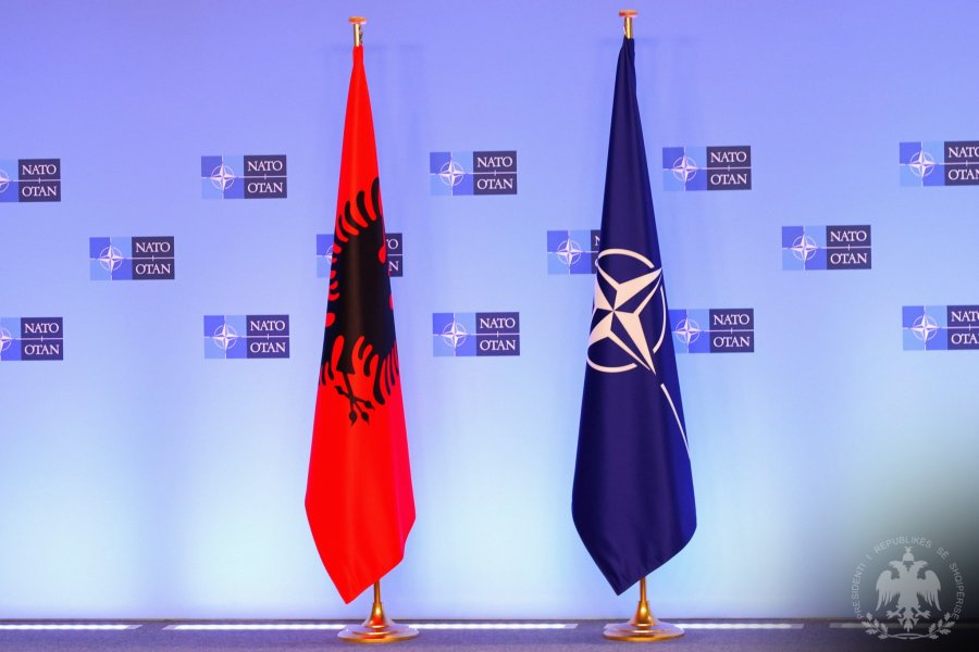 Ministri bullgar i Mbrojtjes: Vlerësojmë kontributin e Shqipërisë në NATO