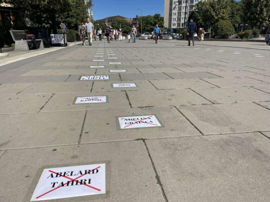 “Walk of Shame” para Kuvendit, 120 deputetët nuk duhen votuar më asnjëherë
