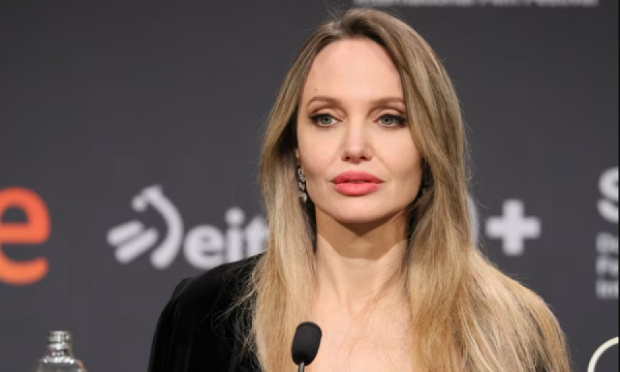 Angelina Jolie: E dua Amerikën, por tani nuk e njoh vendin tim