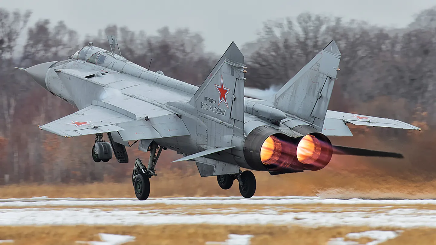 A mund t’i rrëzojë NATO-ja avionët luftarakë rusë?