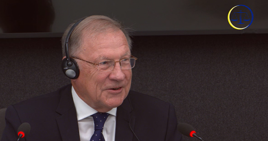 Duncani qesh kur i shfaqet incizimi, ku Thaçi tregonte pse emri i Çekut ishte zëvendësuar me të tij në marrëveshjen e demilitarizimit