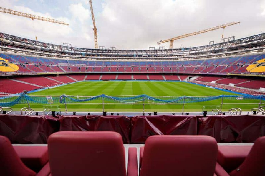 Barcelonës i duhet ende të presë për rikthimin në “Camp Nou”