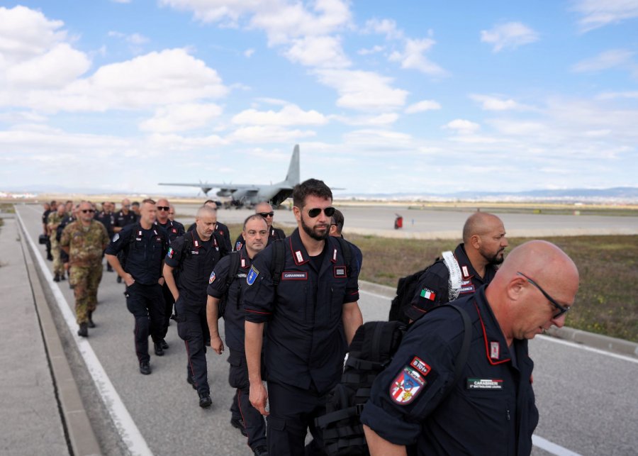 Italia sjell 24 karabinierë në Kosovë për zgjedhjet lokale