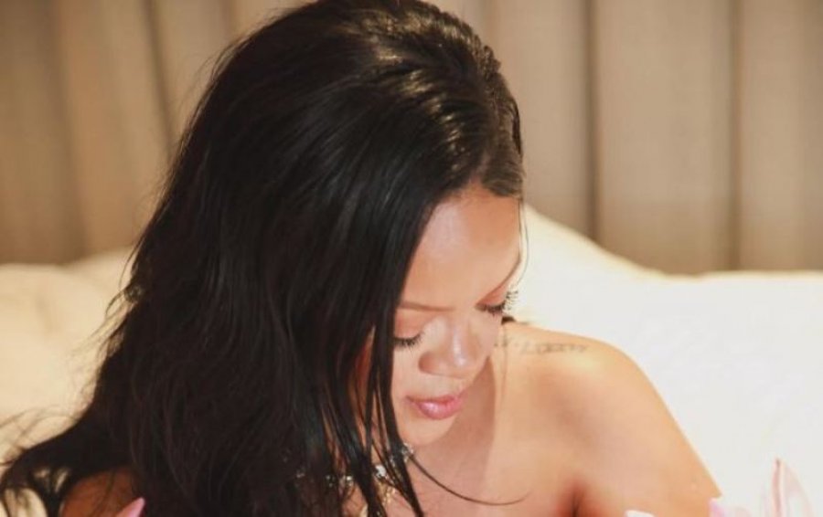 Rihanna bëhet nënë për herë të tretë