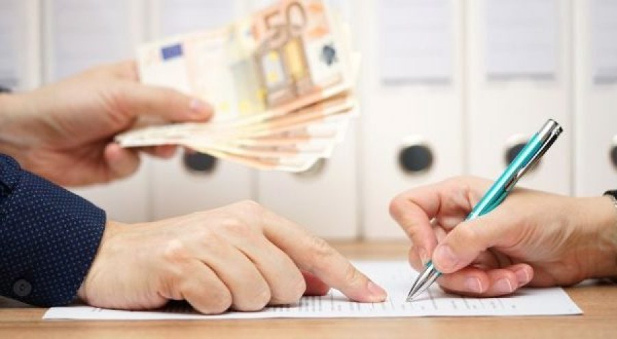 Rriten normat e interesit në bankat komerciale në Kosovë