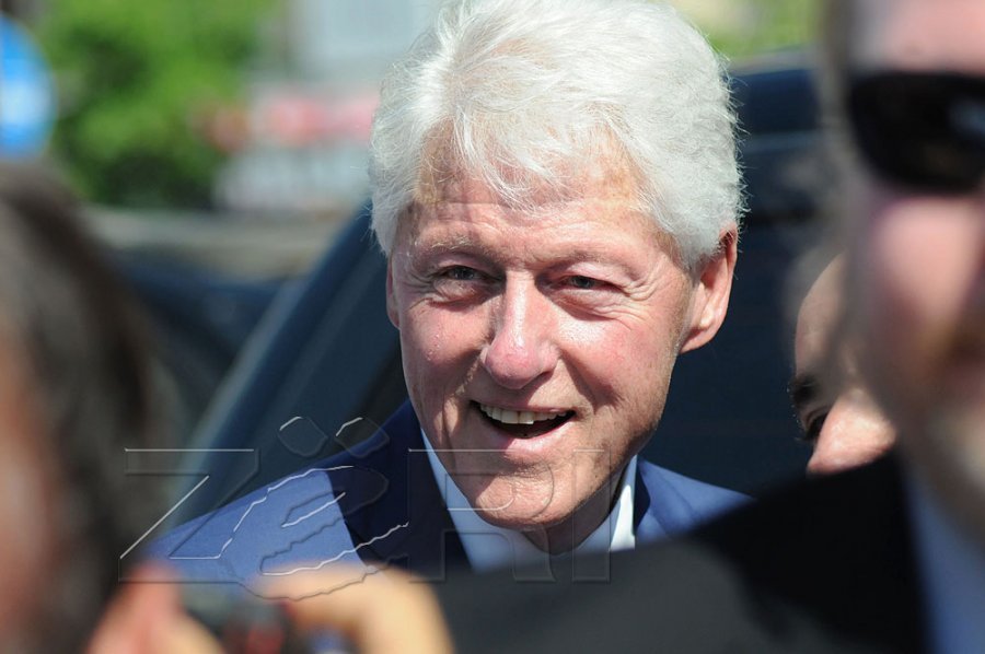 Clinton: Shumë mendonin se jam çmendur kur u angazhova për Kosovën më 1999