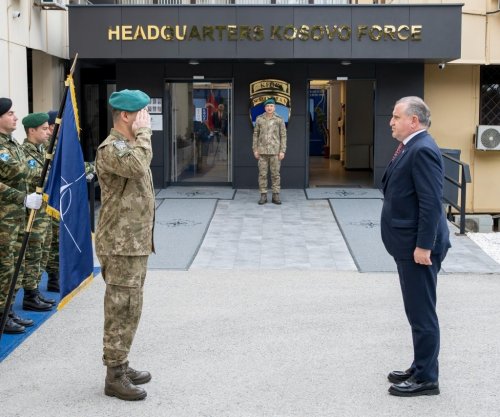 Pas ndeshjes Kosovë - Turqi, komandanti i KFOR-it pret në takim ministrin turk të sportit