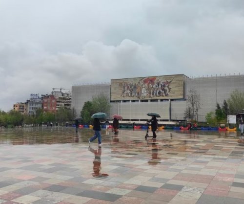 Alarmi amerikan për sigurinë nxit masa të reja dhe përplasje politike në Shqipëri