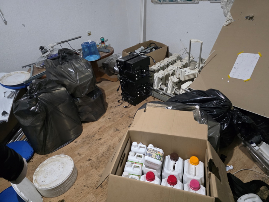 Zbulohet laborator droge në një shtëpi në Prizren  arrestohen dy persona