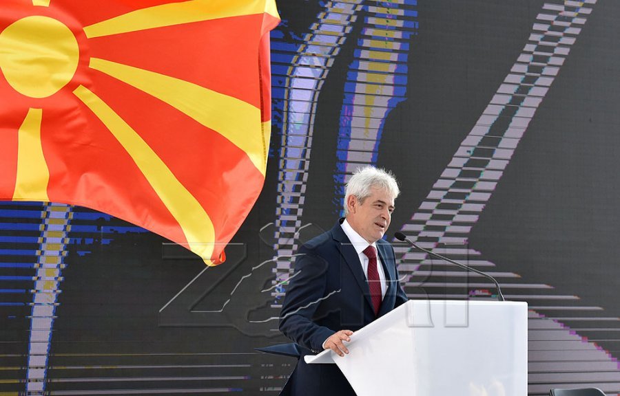 Ahmeti me letër të hapur: Kushtetuesja të heqë dorë nga instrumentet e agjendave destabilizuese, gjuha shqipe nuk negociohet