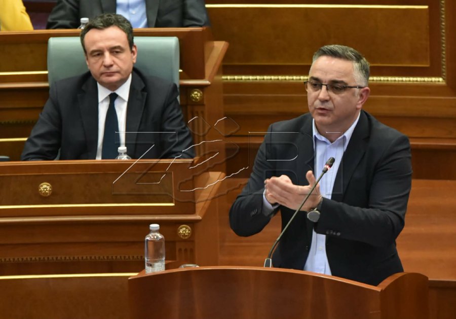 Tahiri me kritika për Qeverinë  60 milionë u dhanë për rrogën e 13 të  asnjë veprim për naftën