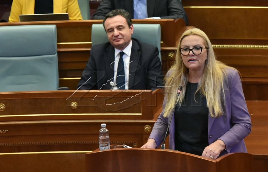 kadrijaj-kur-foli-rozeta-hajdari-per-korrupsion-me-erdhi-per-te-qeshur-njeri-qe-i-vodhi-rezervat-shteterore