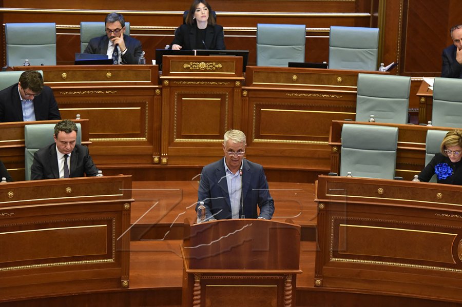 Fjalimi i parë i Bylbyl Sokolit në Kuvend, flet për sukseset e Kombëtares dhe nevojat e sportit kosovar [video]