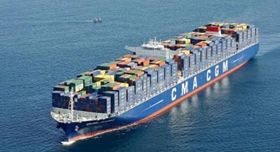 Për herë të parë që nga fillimi i luftës  një anije nga Evropa Perëndimore kalon në ngushticën e Hormuzit