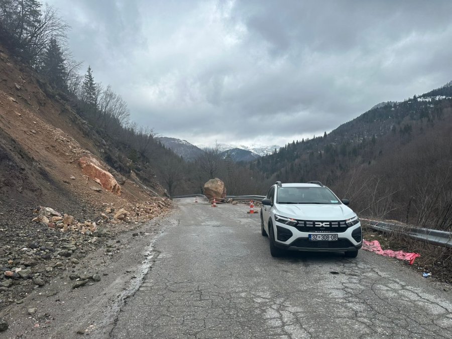 mit-i-njofton-per-nderhyrje-ne-dy-akse-rrugore-thote-se-situata-eshte-nen-kontroll