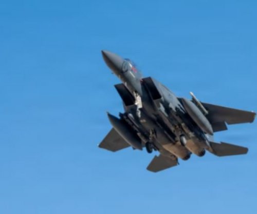 Ekipet e shpëtimit në mision për ta gjetur anëtarin e ekuipazhit të avionit të rrëzuar amerikan në Iran