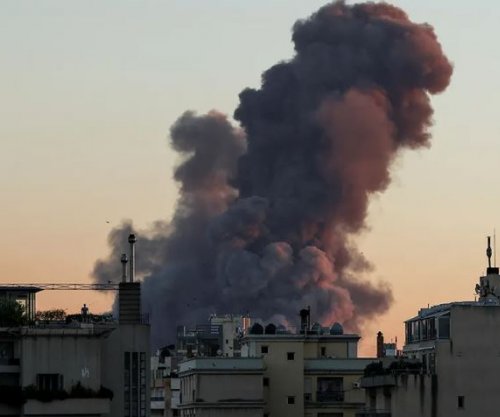 Forcat izraelite godasin objektivat e Hezbollah në Bejrut