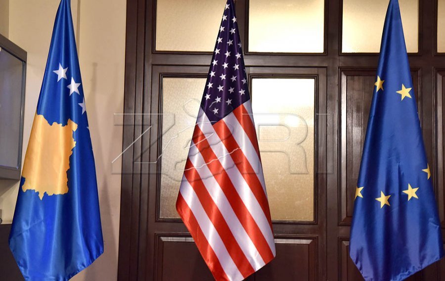 A mund të detyrohet Kosova të zgjedhë mes SHBA-së dhe BE-së?