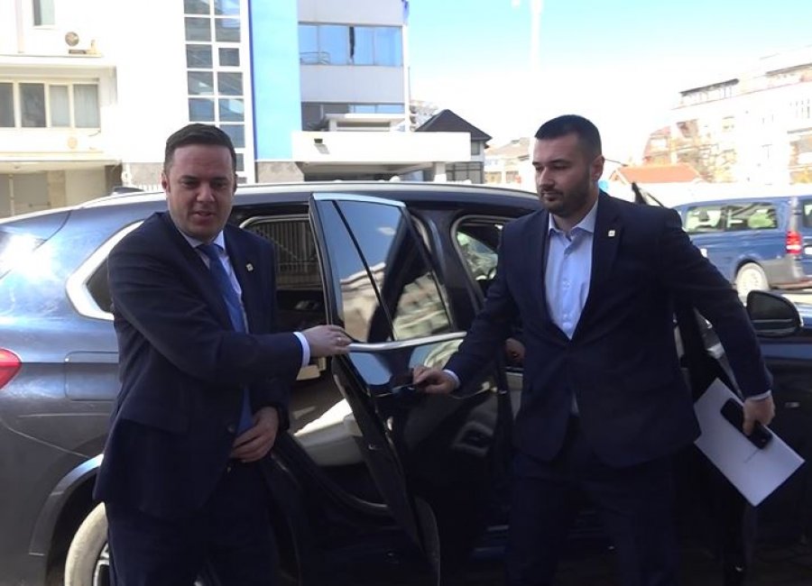 Abdixhiku arrin në Kuvend: Të shohim tash, pas takimit deklarohemi