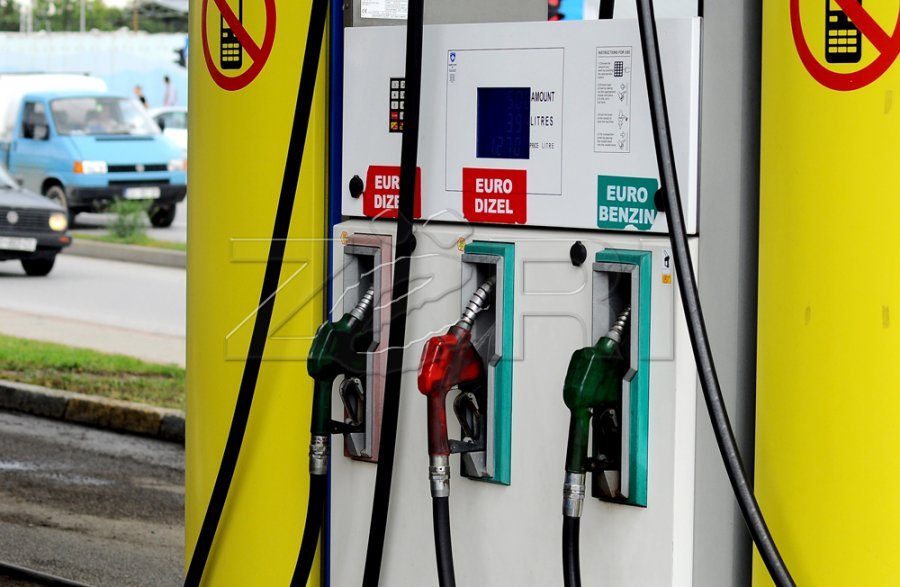 Inspektorët në terren për çmimin e naftës, pompat s’shpëtojnë nga gjobat në rast shkeljesh