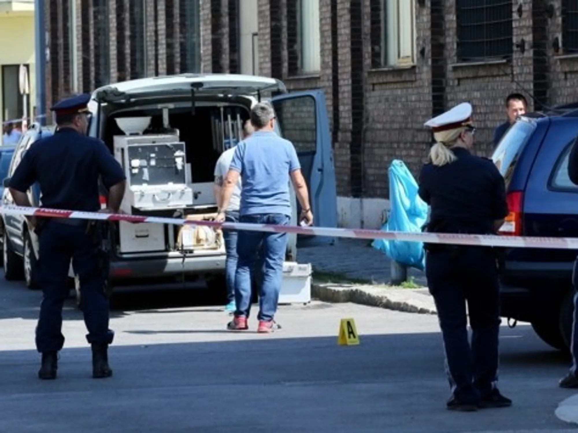 E vrau burri në Austri, del autopsia e Zoja Oroshit: Tri plagë nga arma dhe shumë nga thika