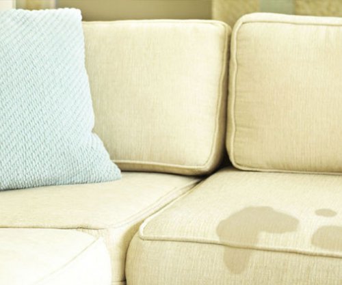 Ja si të pastroni njollat e yndyrës nga çfarëdolloj materiali