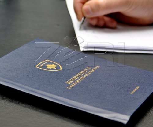 Kushtetuta që nuk lexohet njësoj nga të gjithë