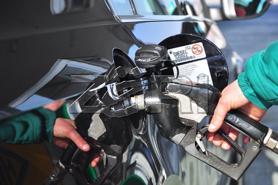 Sërish ngrihet çmimi i naftës në Kosovë, sot dy centë më shtrenjtë se dje