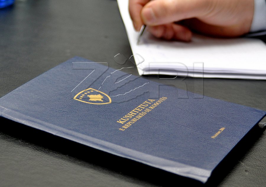 Kushtetuta që nuk lexohet njësoj nga të gjithë