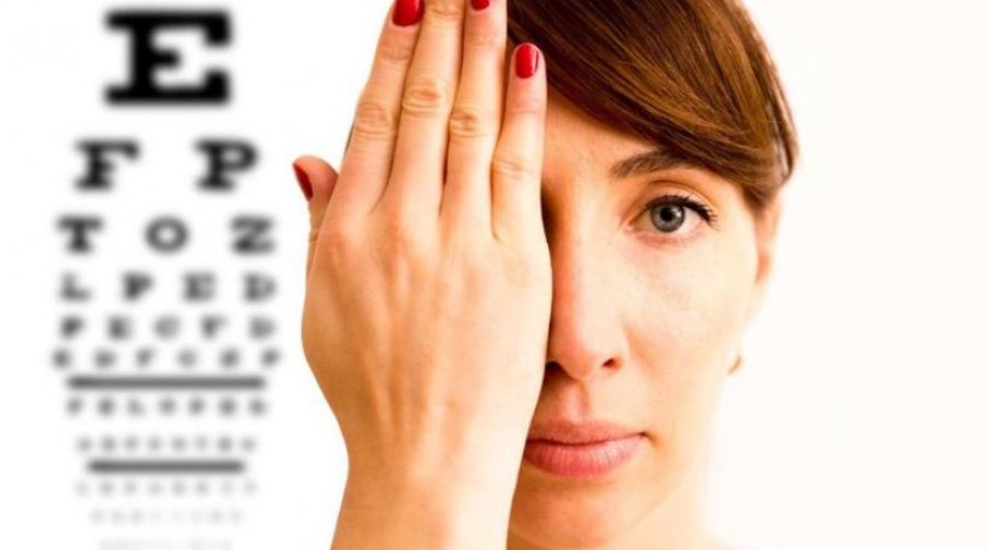 Keni probleme me shikimin, mësoni se si mund të shihni më mirë pa syze